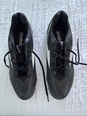 Reebok Men's Zygtech Black Turf Shoes with White Side Stripe